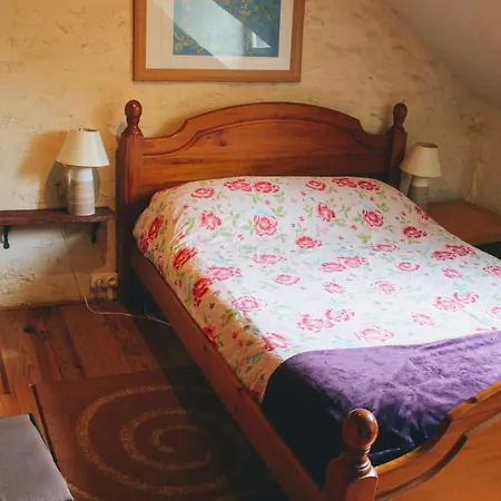 Bras D'or Rural By Farms & Lakes. * Bais (Mayenne)